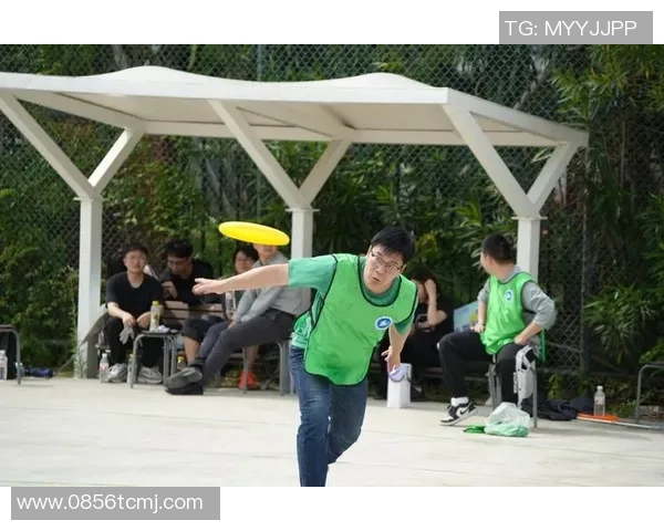 飞盘深度：解密深圳飞盘队的边路渗透